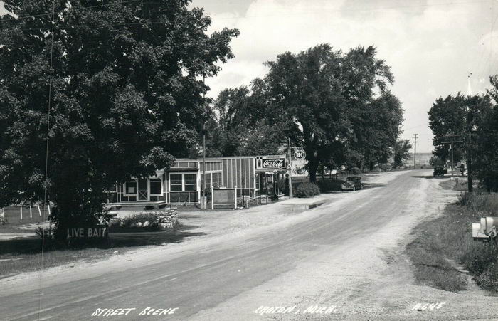 Ikes Place - Sinclair Gas And Store In Croton (newer photo)